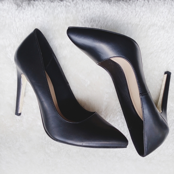Zara Shoes - Zara black heels size 9